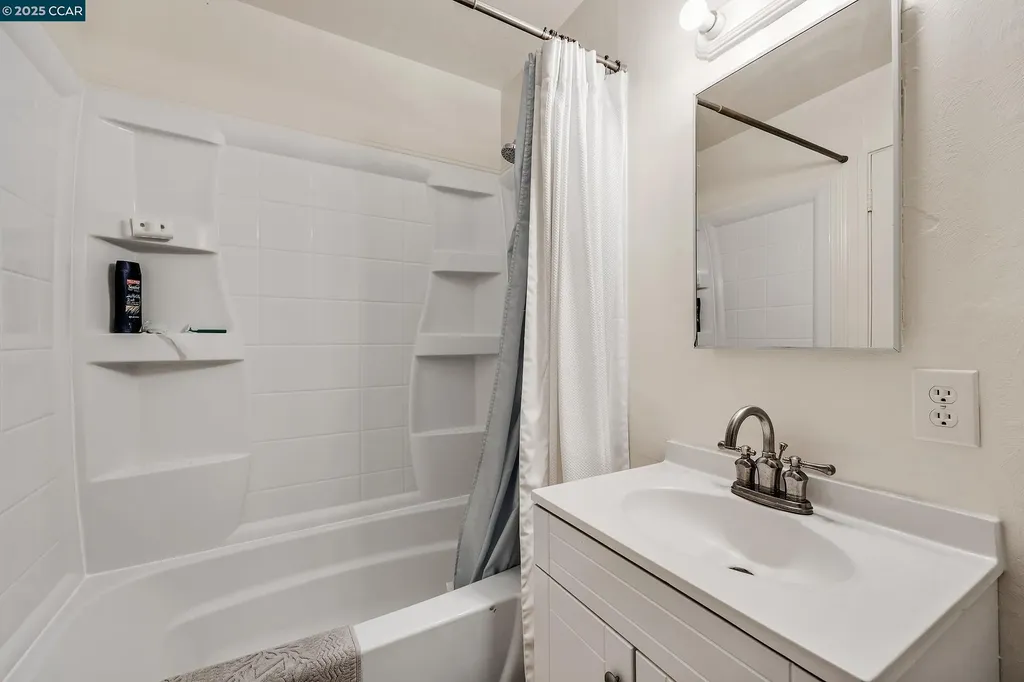 2868 Avon Avenue Concord CA 94520