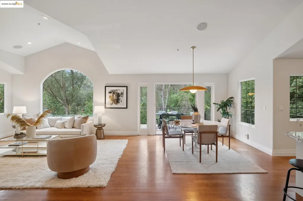 6389 Westover Drive Oakland CA 94611