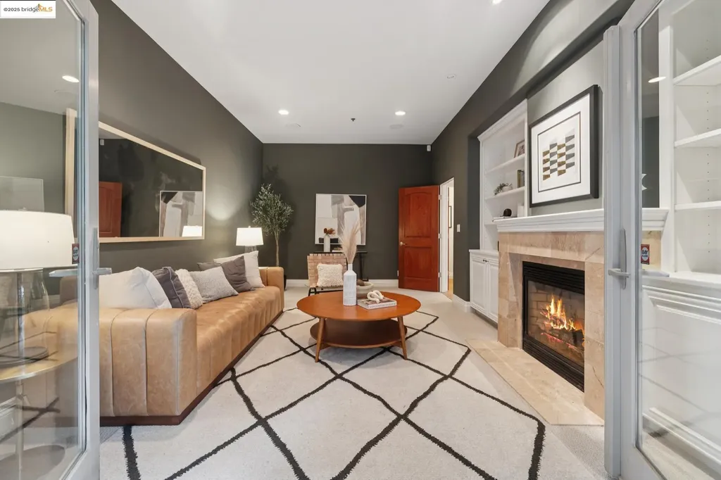 6389 Westover Drive Oakland CA 94611