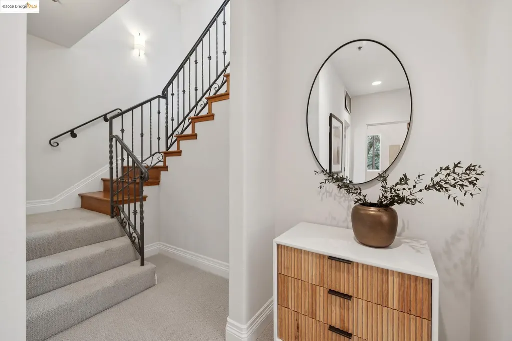 6389 Westover Drive Oakland CA 94611