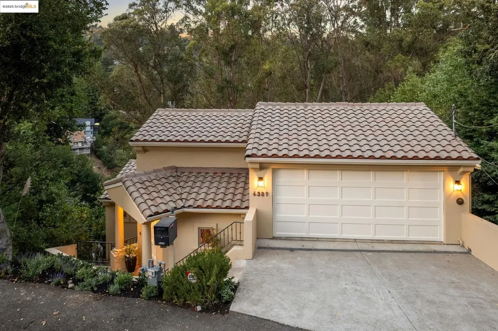 6389 Westover Drive Oakland CA 94611
