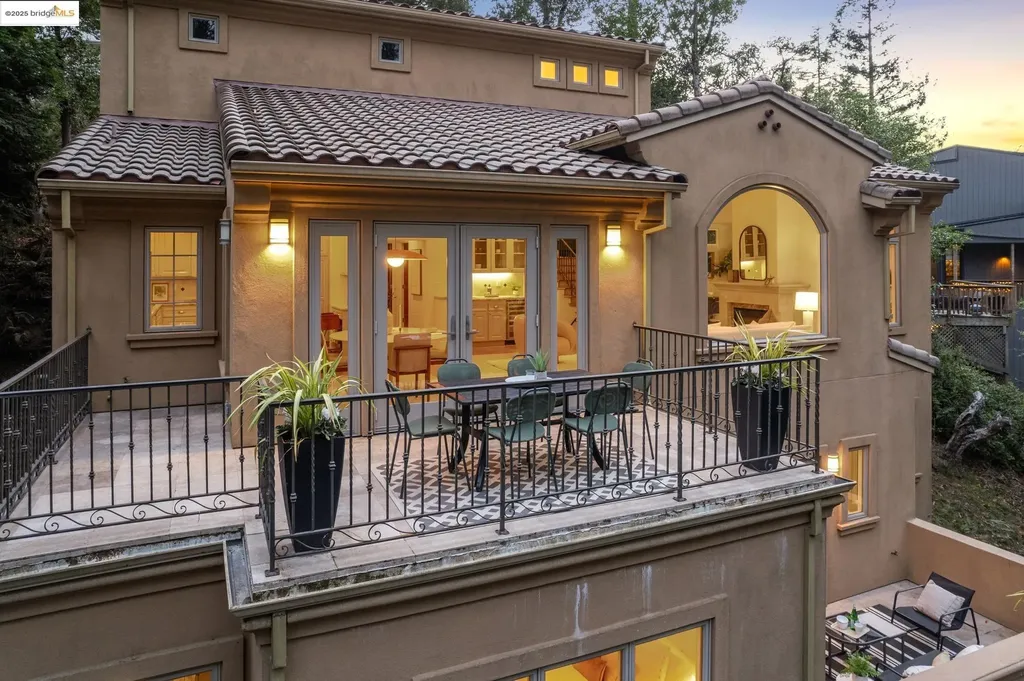 6389 Westover Drive Oakland CA 94611