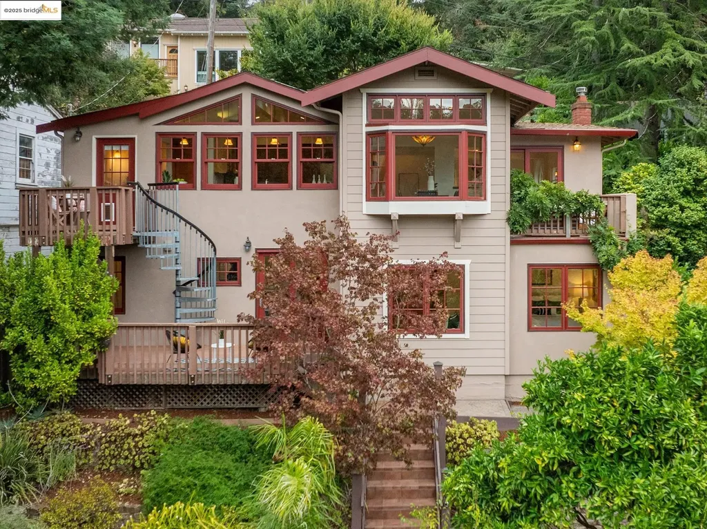 1832 Woodhaven Way Oakland CA 94611