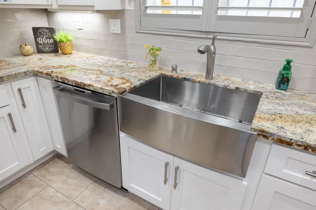 1234 Willow Street Oakland CA 94607