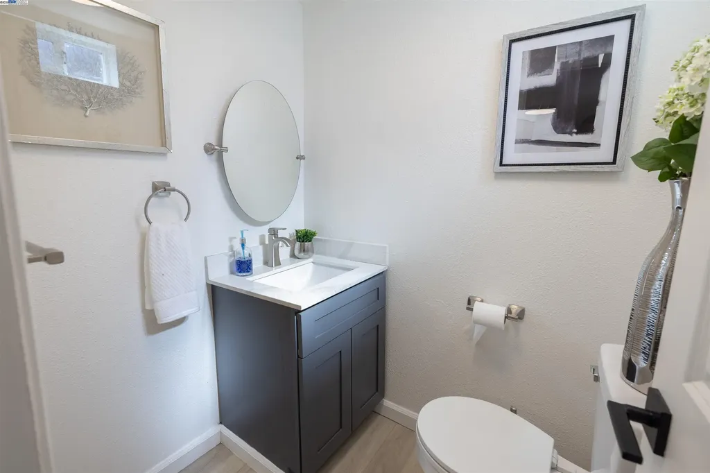 1234 Willow Street Oakland CA 94607