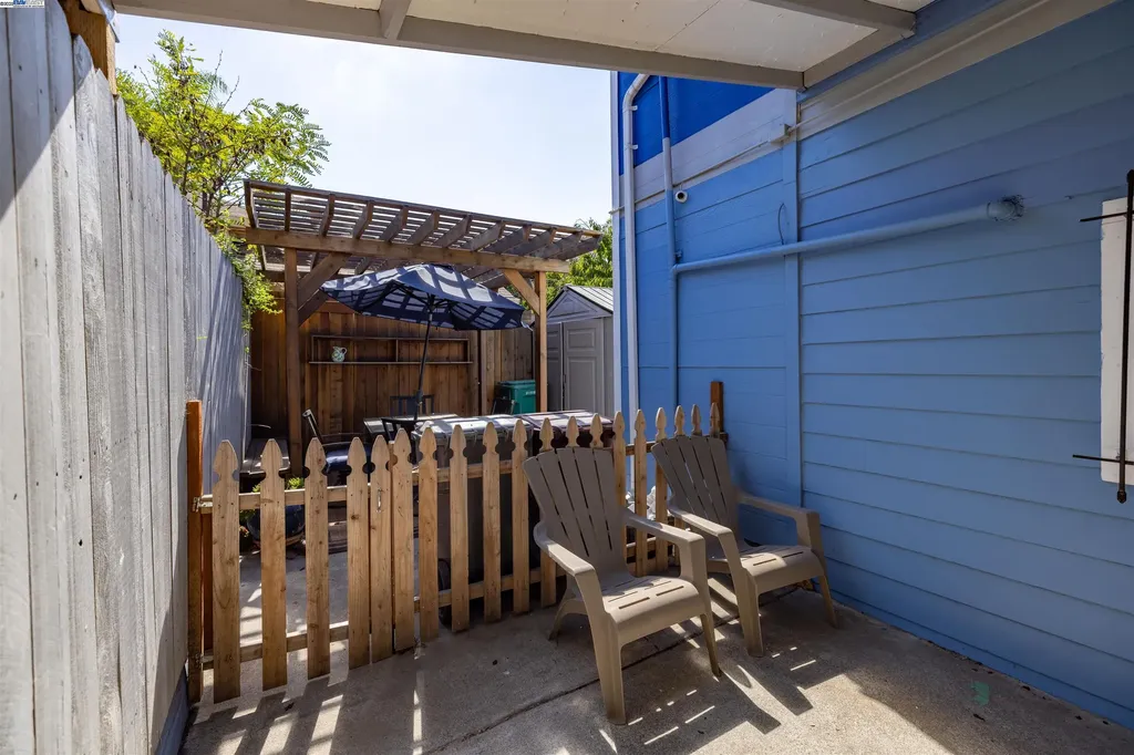 1234 Willow Street Oakland CA 94607