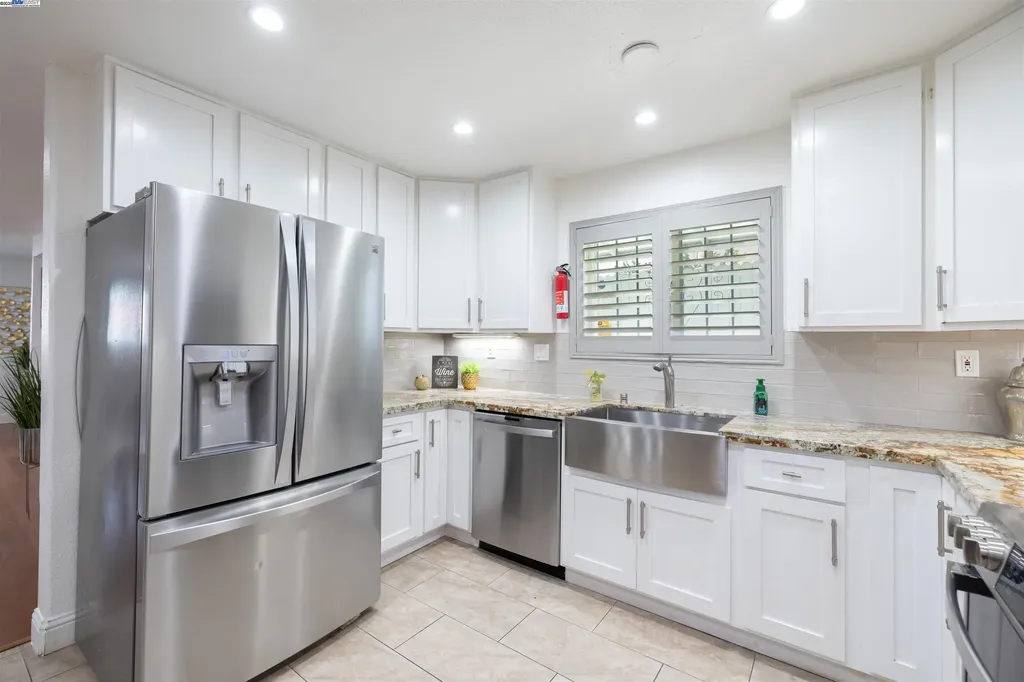 1234 Willow Street Oakland CA 94607