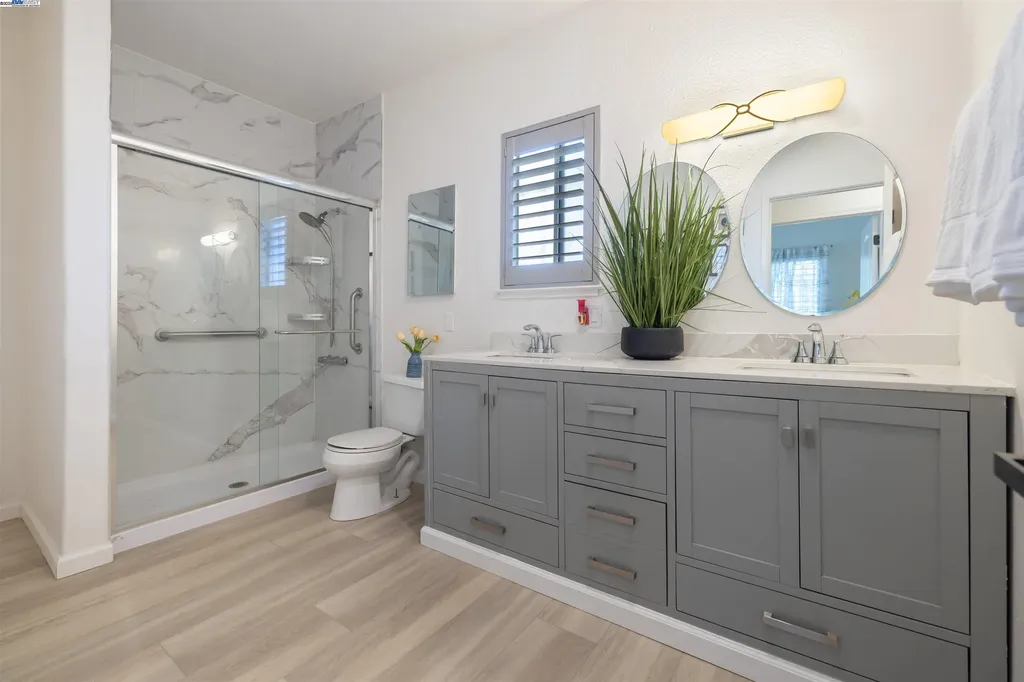 1234 Willow Street Oakland CA 94607