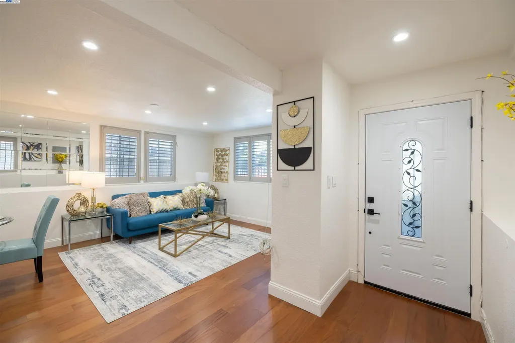 1234 Willow Street Oakland CA 94607