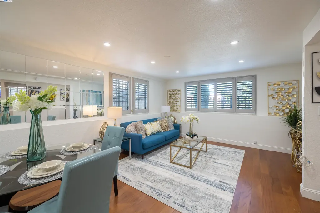 1234 Willow Street Oakland CA 94607