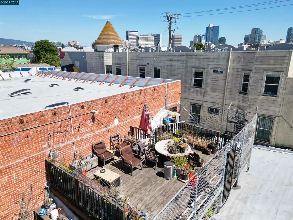 2521 San Pablo Avenue Oakland CA 94612