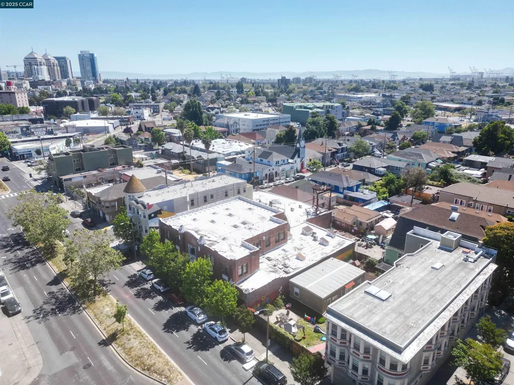 2521 San Pablo Avenue Oakland CA 94612