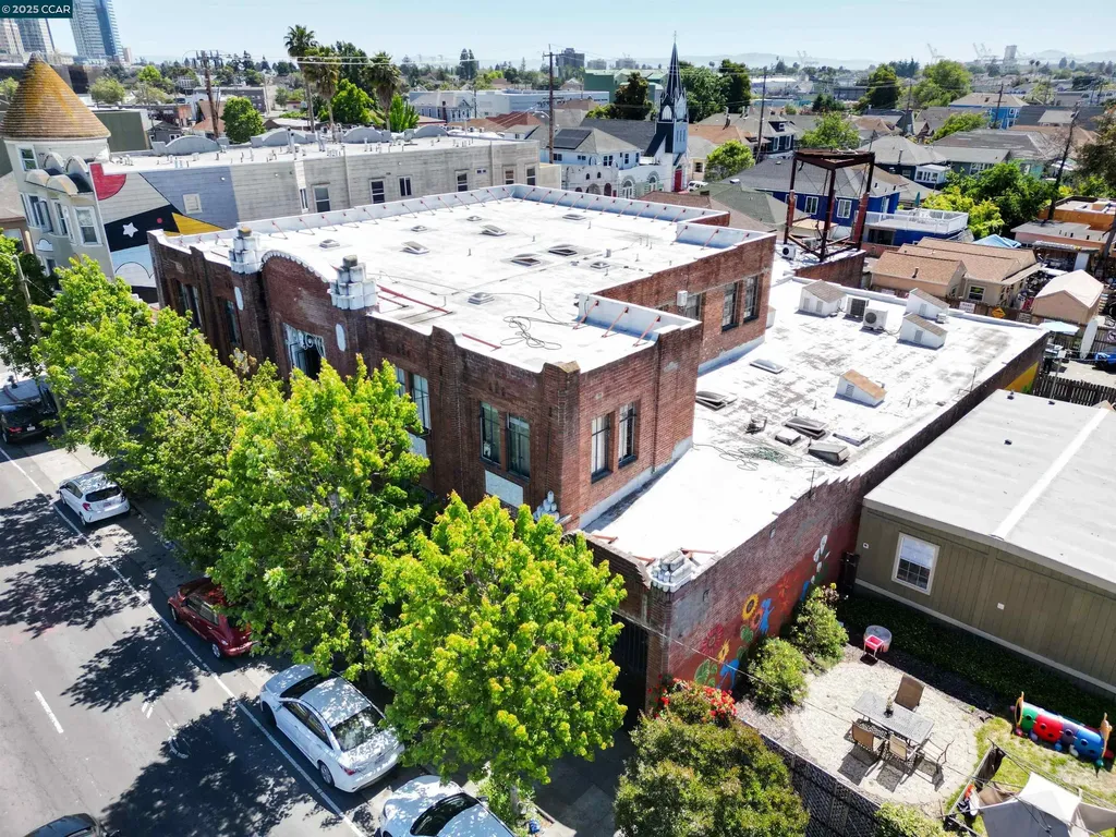 2521 San Pablo Avenue Oakland CA 94612