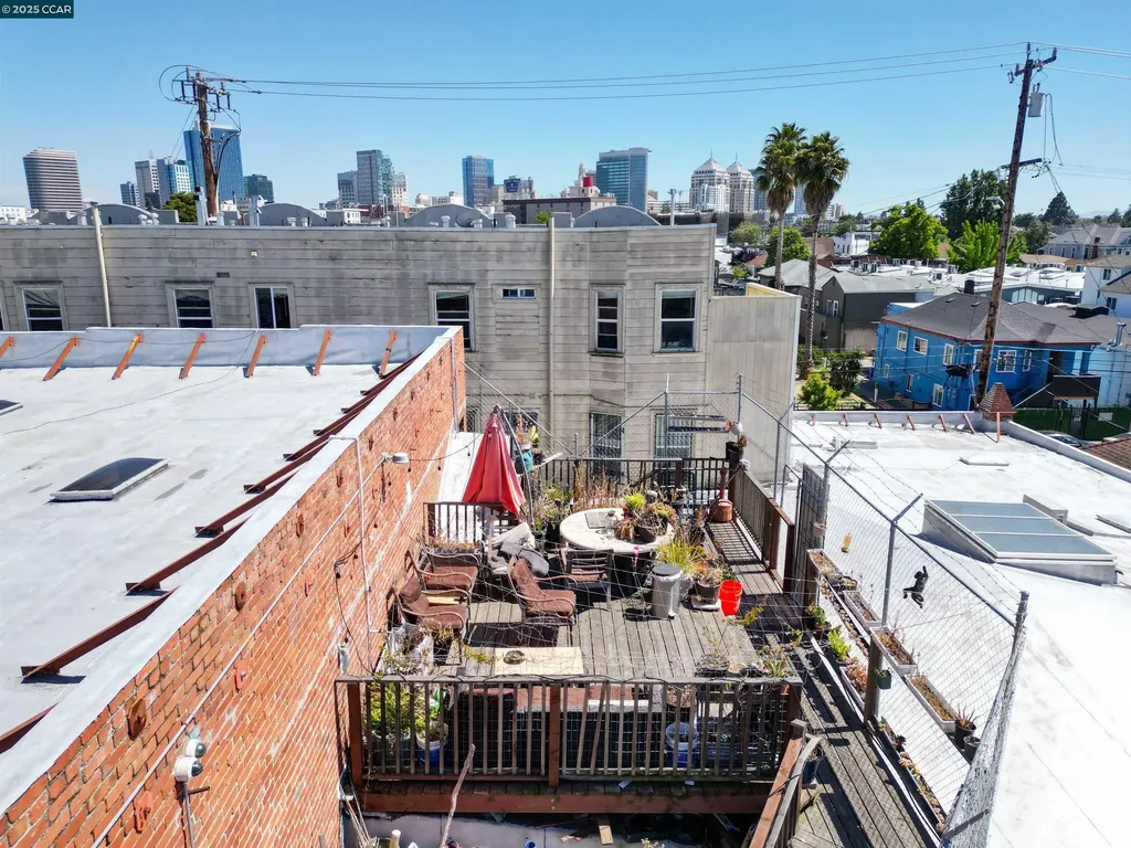 2521 San Pablo Avenue Oakland CA 94612