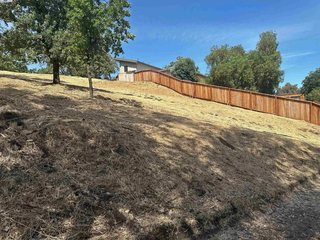 194 Hillcroft Way Walnut Creek CA 94597