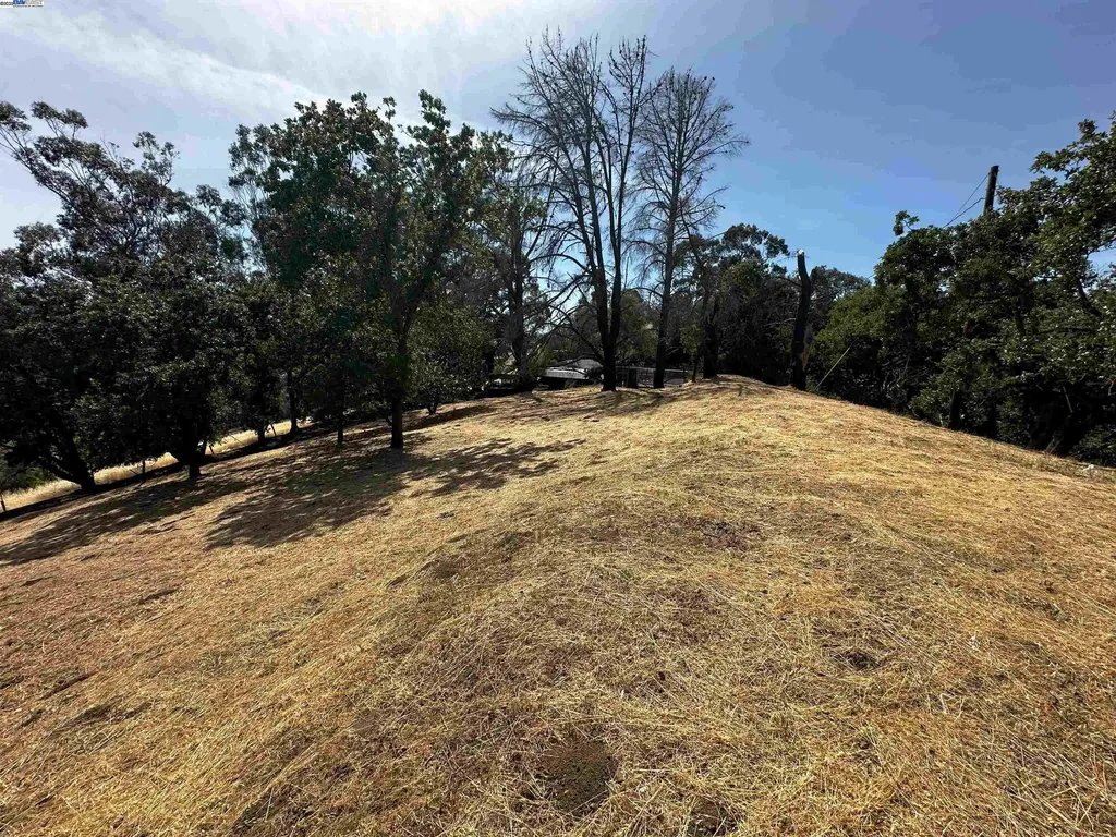 194 Hillcroft Way Walnut Creek CA 94597