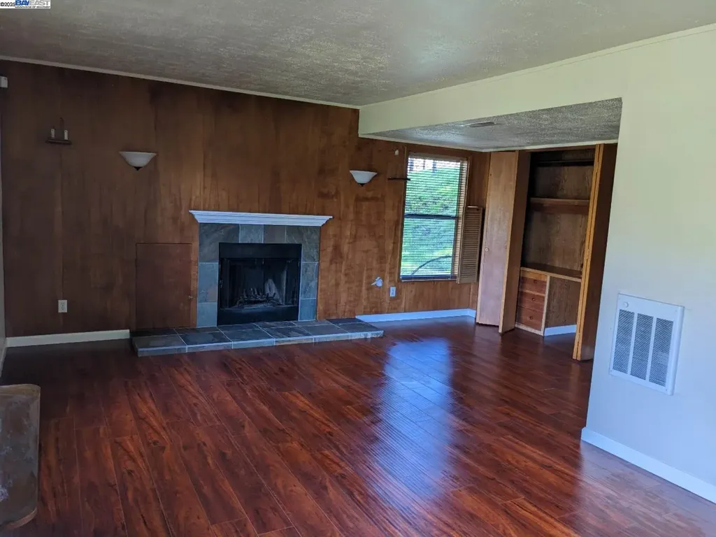 194 Hillcroft Way Walnut Creek CA 94597