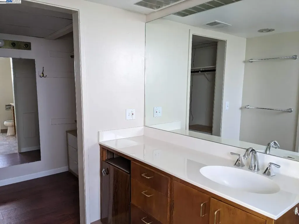 194 Hillcroft Way Walnut Creek CA 94597