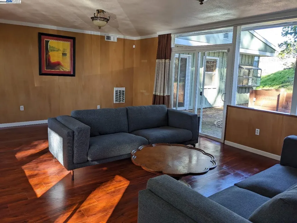 194 Hillcroft Way Walnut Creek CA 94597