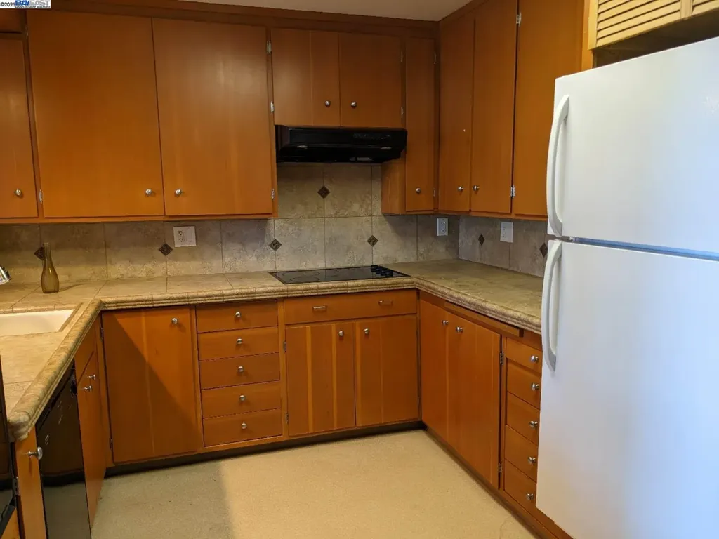 194 Hillcroft Way Walnut Creek CA 94597