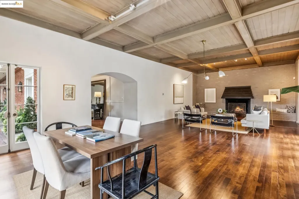305 The Uplands Berkeley CA 94705