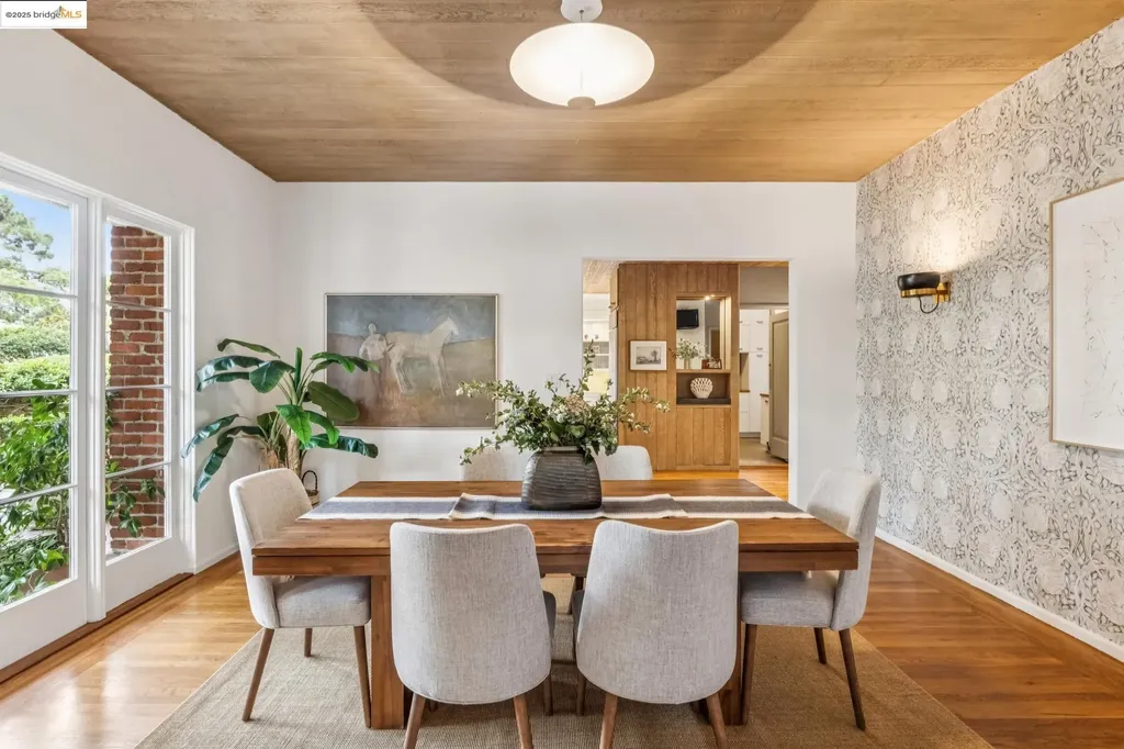 305 The Uplands Berkeley CA 94705