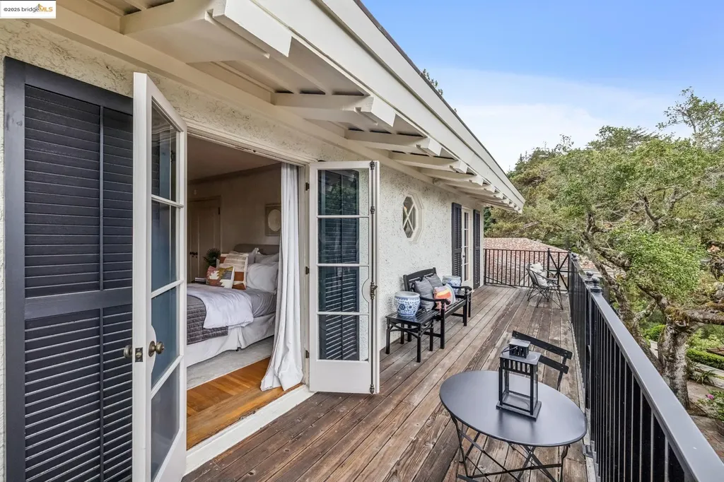 305 The Uplands Berkeley CA 94705