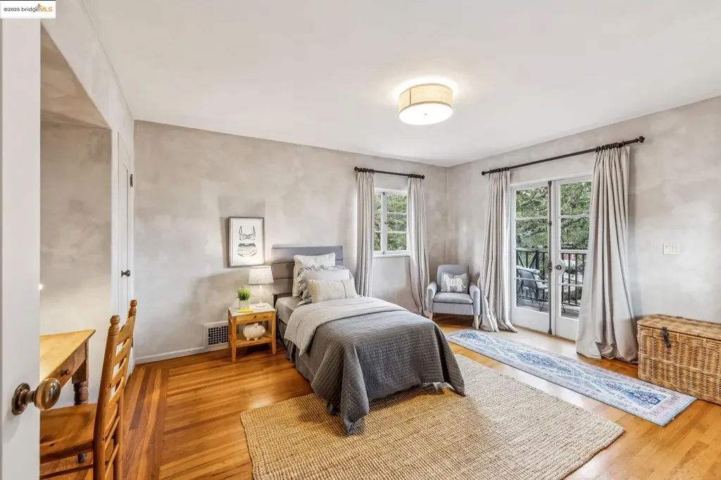 305 The Uplands Berkeley CA 94705