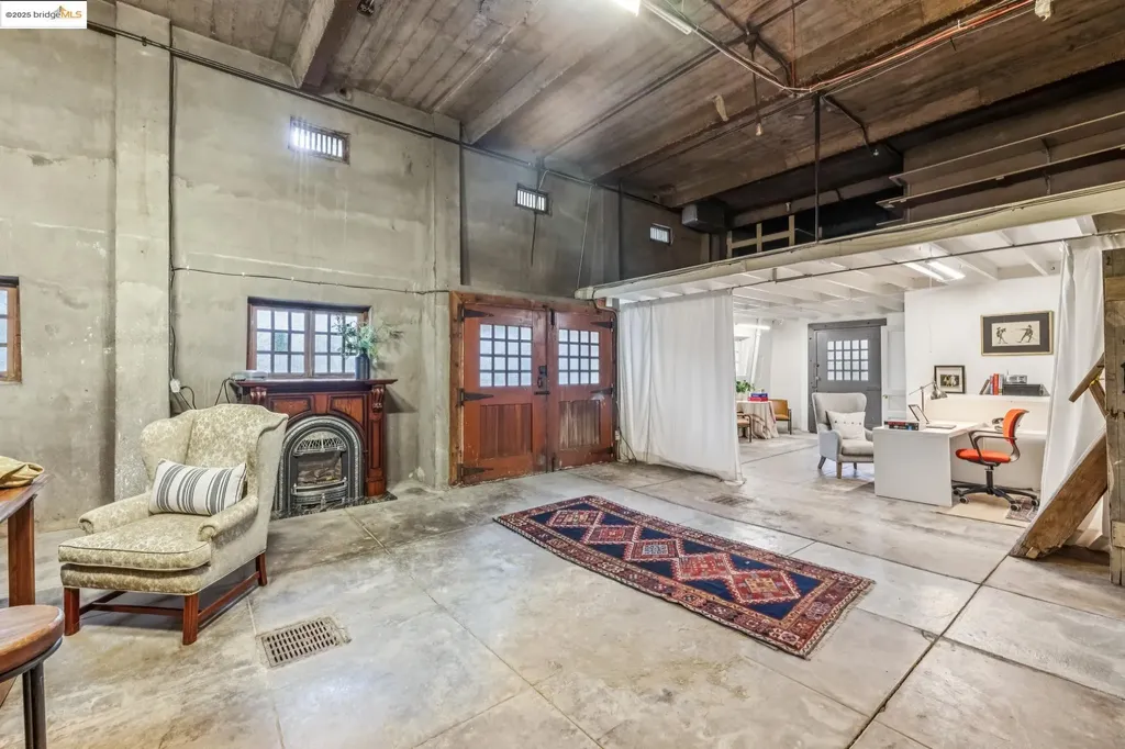 305 The Uplands Berkeley CA 94705