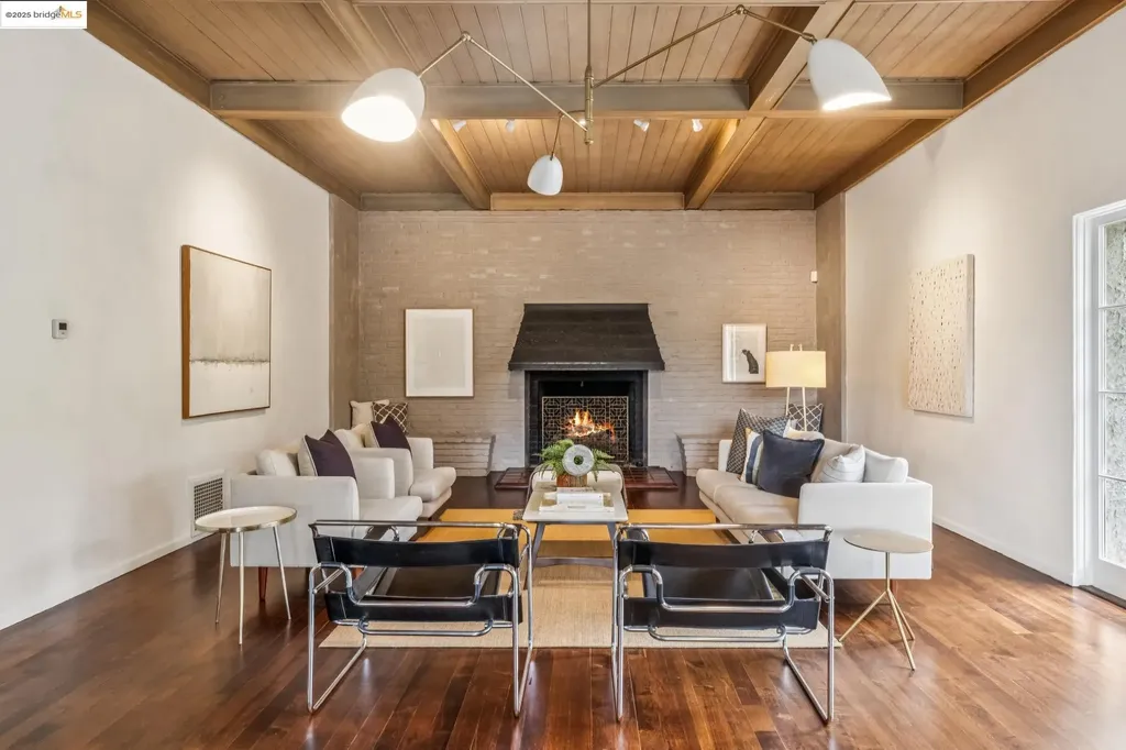 305 The Uplands Berkeley CA 94705