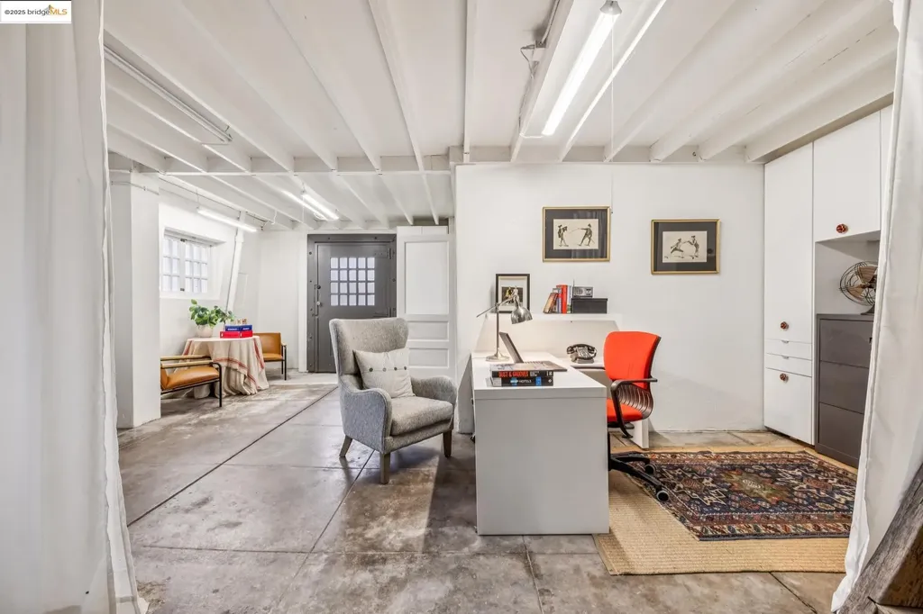 305 The Uplands Berkeley CA 94705
