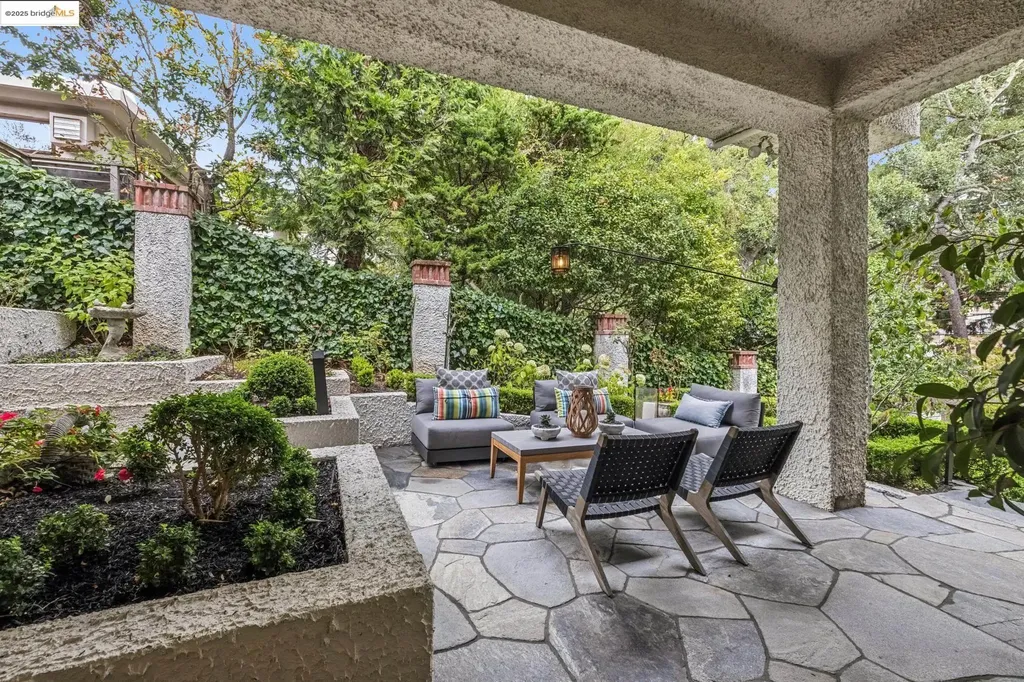 305 The Uplands Berkeley CA 94705