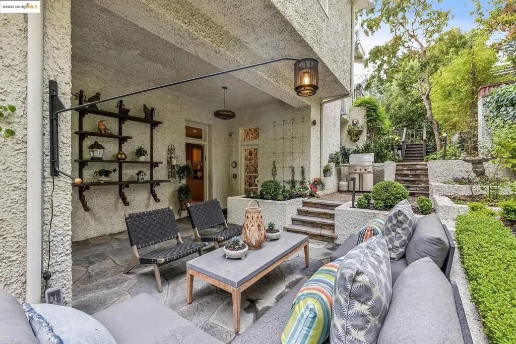 305 The Uplands Berkeley CA 94705