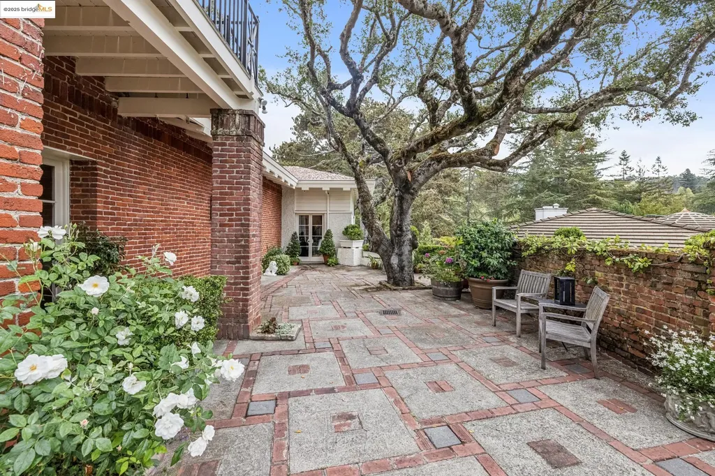 305 The Uplands Berkeley CA 94705