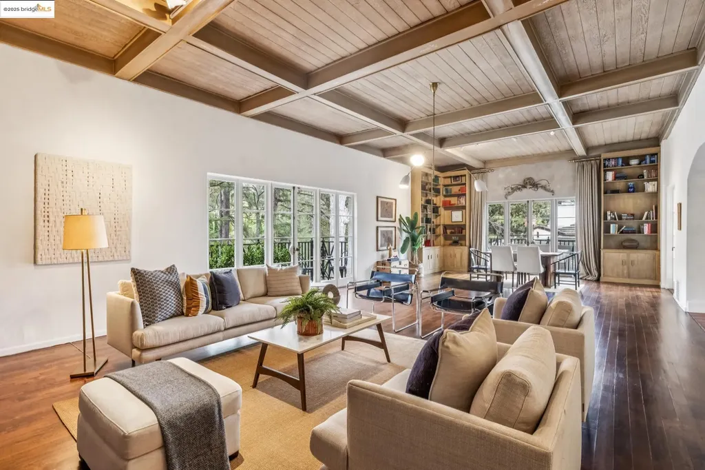 305 The Uplands Berkeley CA 94705