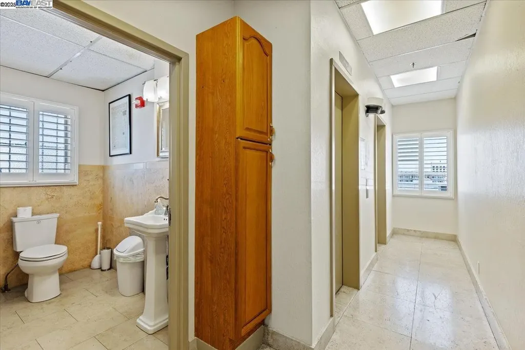212 9th Street Oakland CA 94607