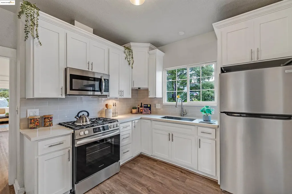 1641 20th Street Oakland CA 94606