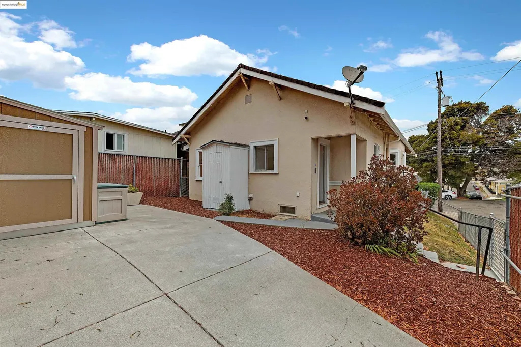 1641 20th Street Oakland CA 94606