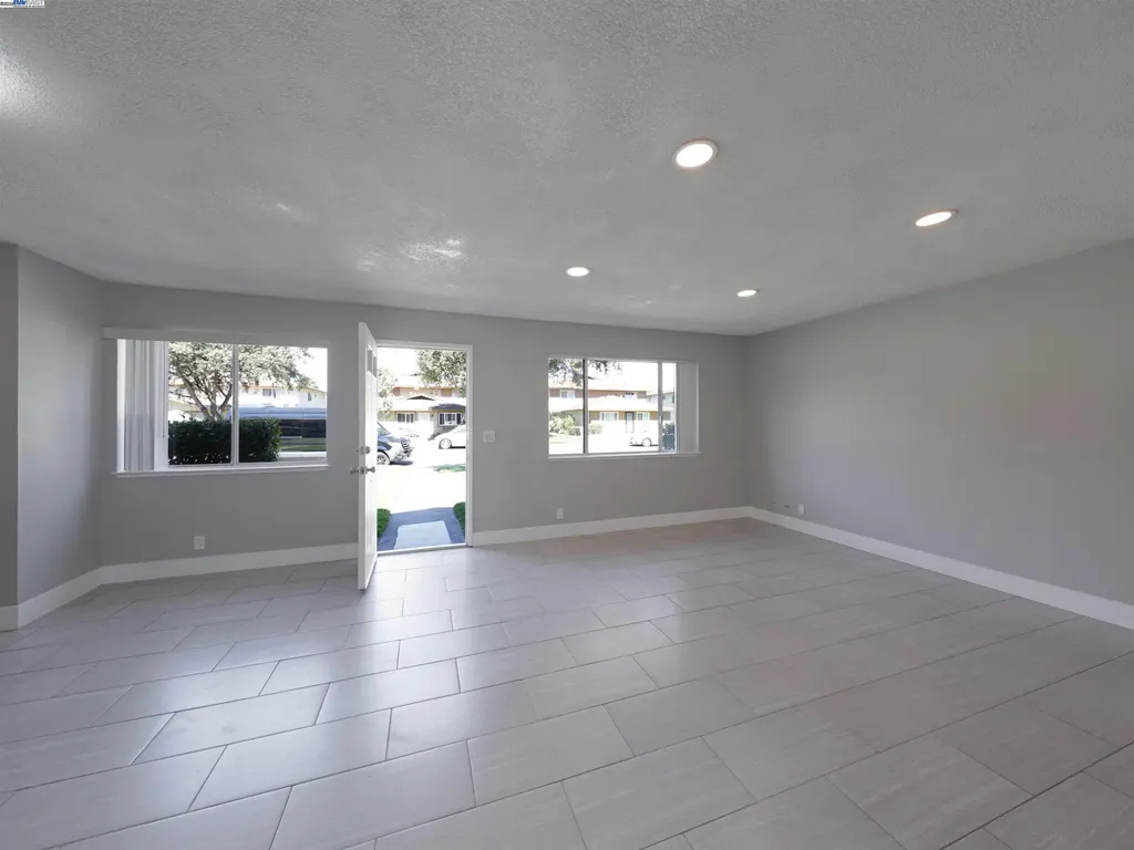 32625 Brenda Way Union City CA 94587