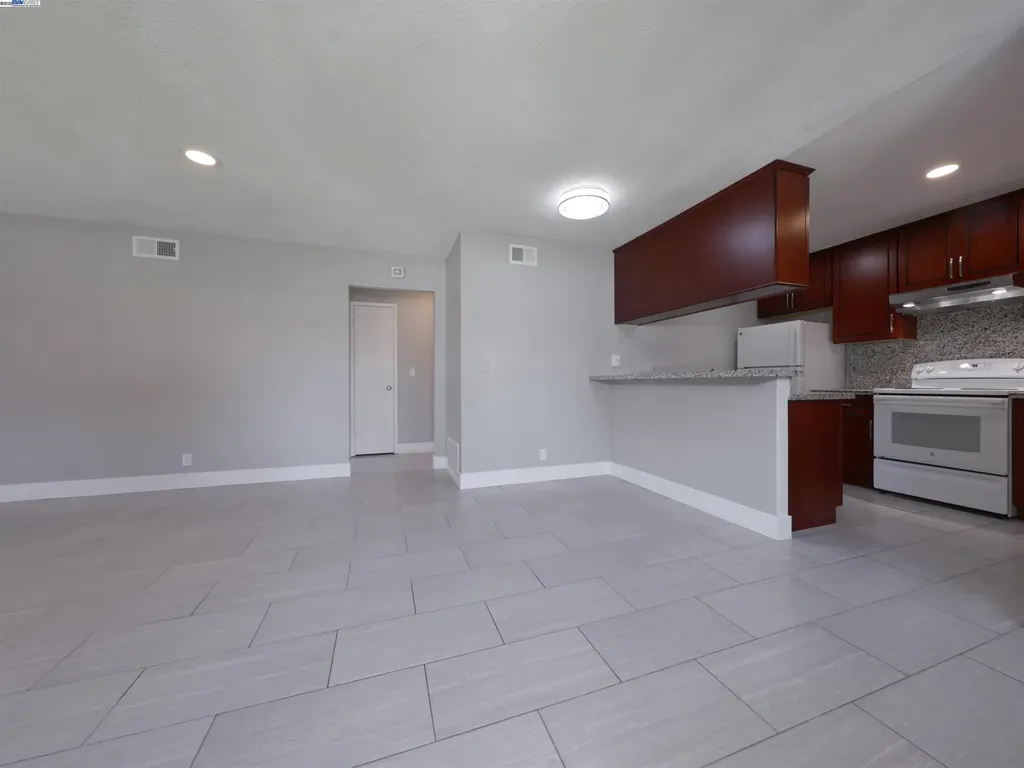 32625 Brenda Way Union City CA 94587