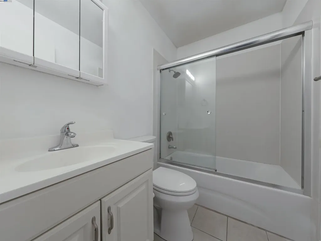 32625 Brenda Way Union City CA 94587