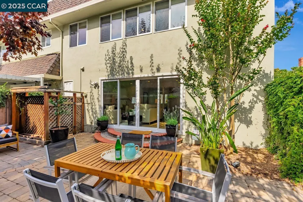 47 Miramonte Drive Moraga CA 94556