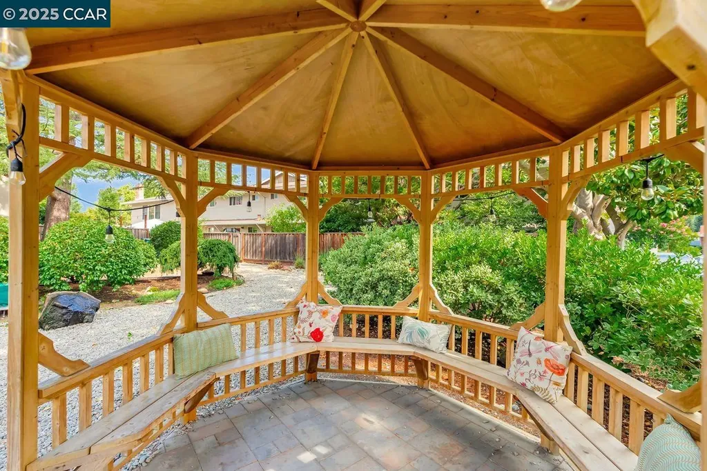 47 Miramonte Drive Moraga CA 94556