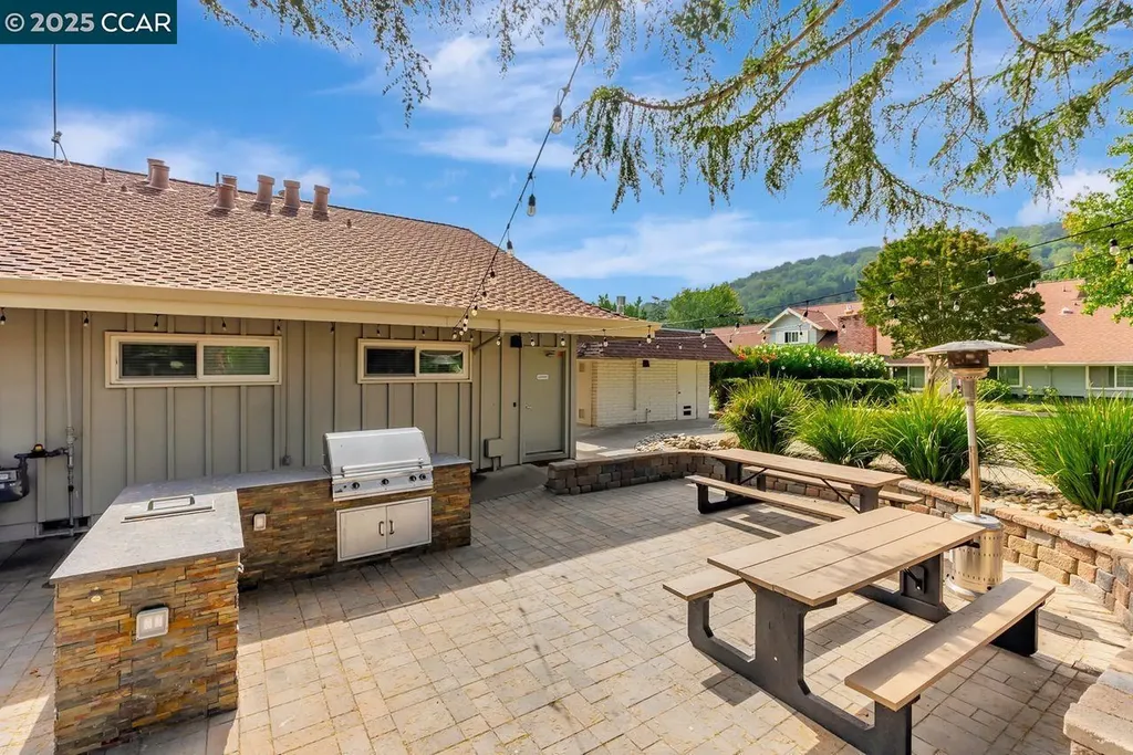 47 Miramonte Drive Moraga CA 94556