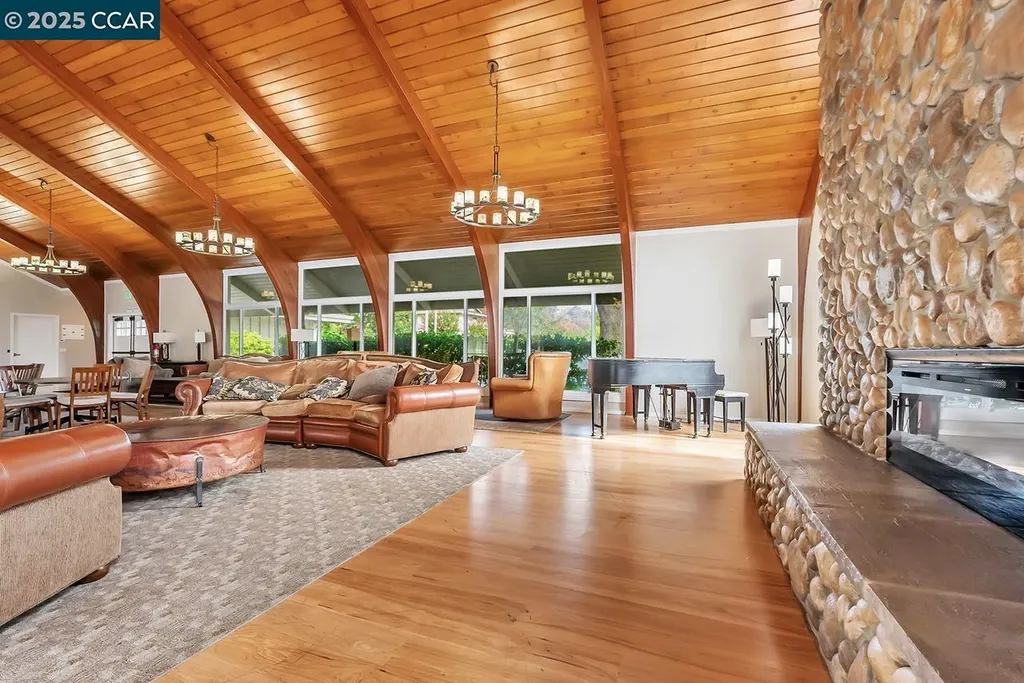 47 Miramonte Drive Moraga CA 94556