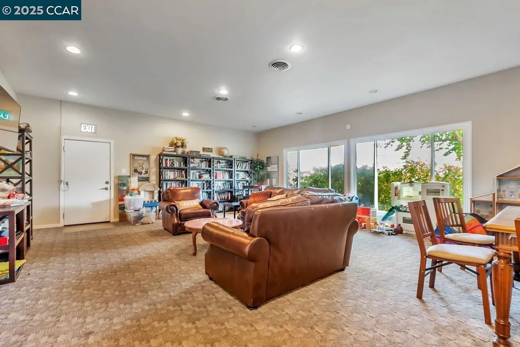 47 Miramonte Drive Moraga CA 94556