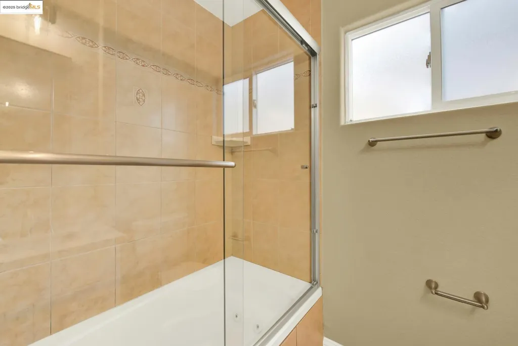 2125 102nd Avenue Oakland CA 94603