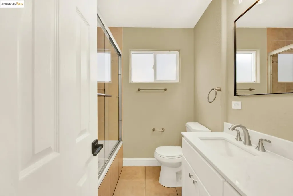 2125 102nd Avenue Oakland CA 94603