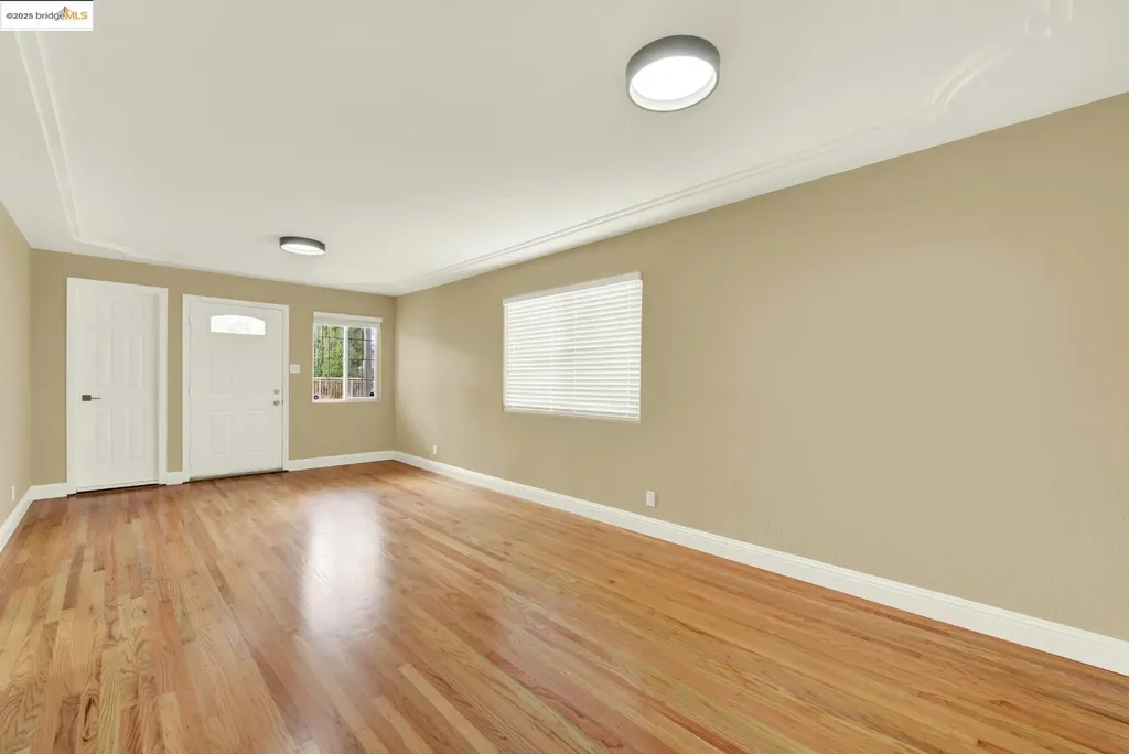 2125 102nd Avenue Oakland CA 94603