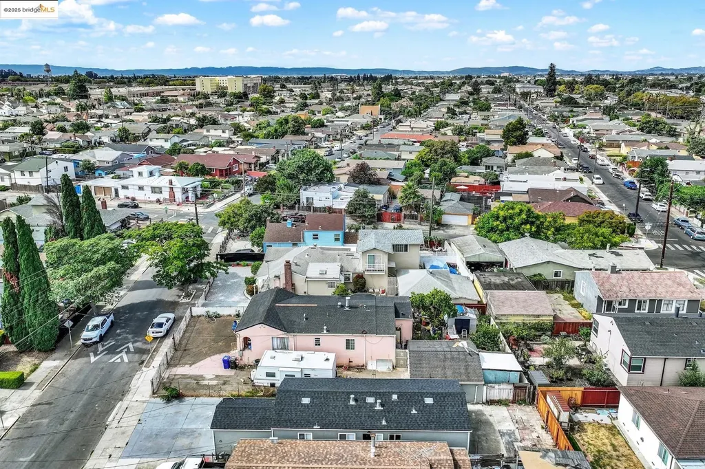 2125 102nd Avenue Oakland CA 94603